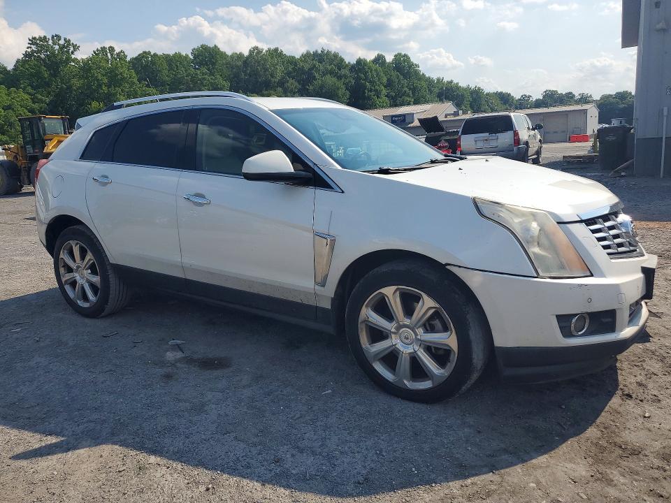 58906206 :رقم المزاد ، 3GYFNFE35ES562102 vin ، 2014 Cadillac Srx مزاد بيع