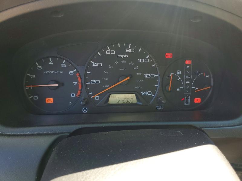 56631366 :رقم المزاد ، 2HKRL186X1H520143 vin ، 2001 Honda Odyssey مزاد بيع