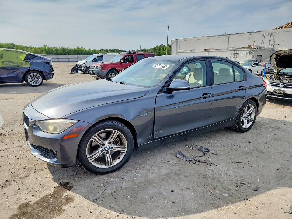 2013 Bmw 320 მანქანა იყიდება აუქციონზე, vin: WBA3B1C54DK128852, აუქციონის ნომერი: 56421666