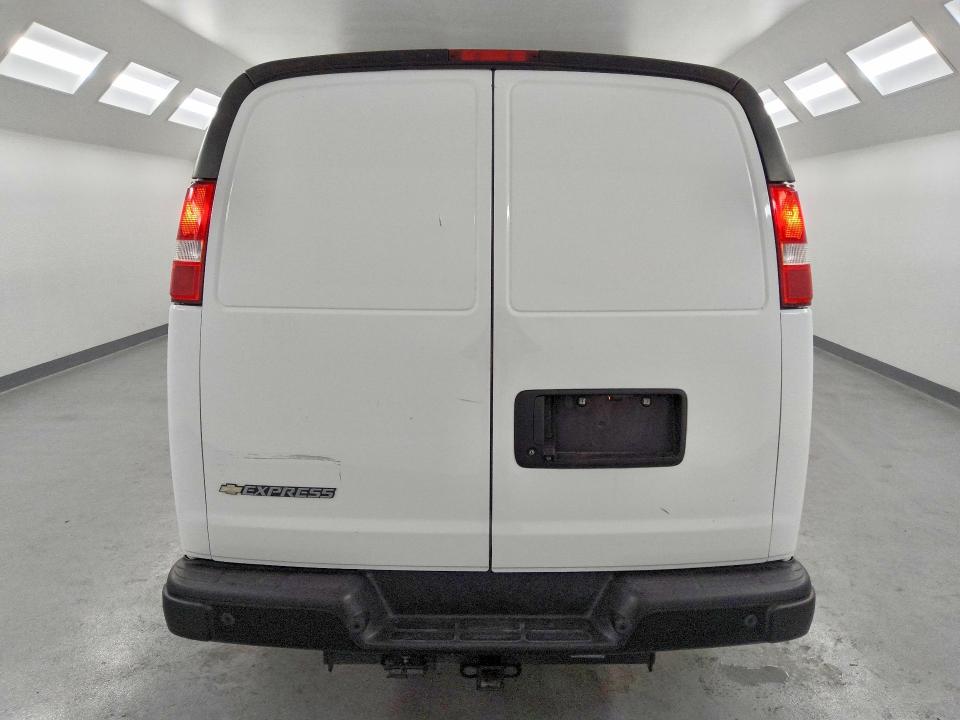 2022 Chevrolet Express G2500 მანქანა იყიდება აუქციონზე, vin: 1GCWGAFP6N1212905, აუქციონის ნომერი: 52348556