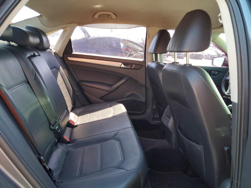 2015 Volkswagen Passat მანქანა იყიდება აუქციონზე, vin: 1VWAT7A34FC045914, აუქციონის ნომერი: 54125836