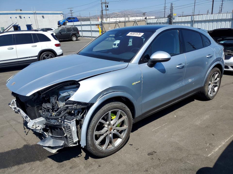56307576 :رقم المزاد ، WP1BE2AY8NDA51058 vin ، 2022 Porsche Cayenne مزاد بيع