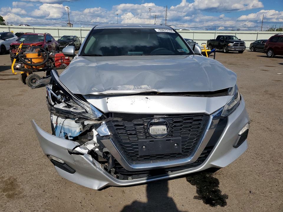 2021 Nissan Altima მანქანა იყიდება აუქციონზე, vin: 1N4BL4DV0MN402998, აუქციონის ნომერი: 55673196