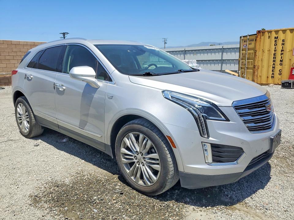 56697526 :رقم المزاد ، 1GYKNERS3JZ249282 vin ، 2018 Cadillac Xt5 مزاد بيع