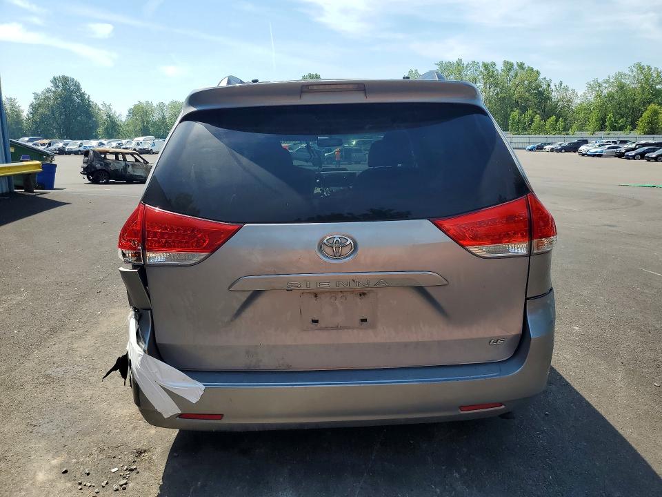 2012 Toyota Sienna მანქანა იყიდება აუქციონზე, vin: 5TDKK3DC8CS195307, აუქციონის ნომერი: 57243526