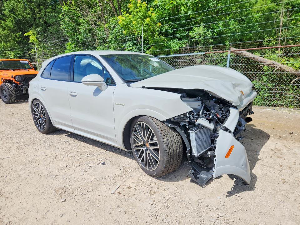 Продажа на аукционе авто 2026 Porsche Cayenne, vin: WP1AN2AY4TDA20172, номер лота: 57742276