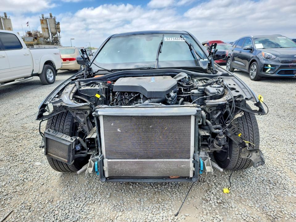 57714376 :رقم المزاد ، WBAJA9C58JB251669 vin ، 2018 Bmw 530e مزاد بيع