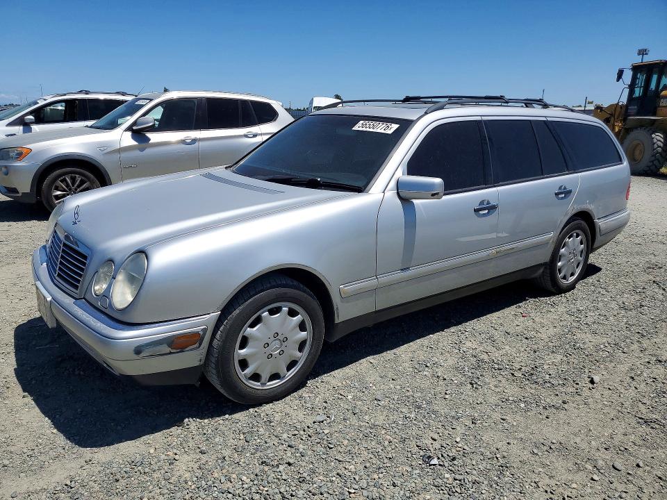 1999 Mercedes-benz E მანქანა იყიდება აუქციონზე, vin: WDBJH82F9XX013987, აუქციონის ნომერი: 56550776