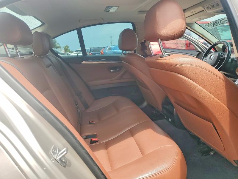 56003286 :رقم المزاد ، WBA5A5C53FD522014 vin ، 2015 Bmw 528 مزاد بيع