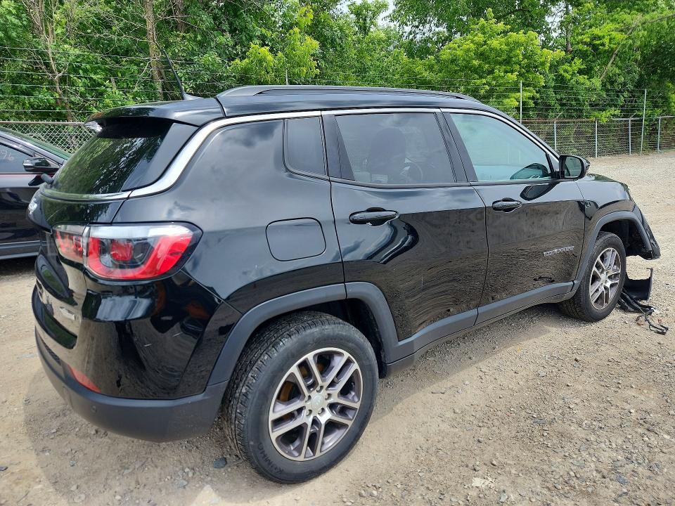 57617676 :رقم المزاد ، 3C4NJDBB3LT217395 vin ، 2020 Jeep Compass مزاد بيع