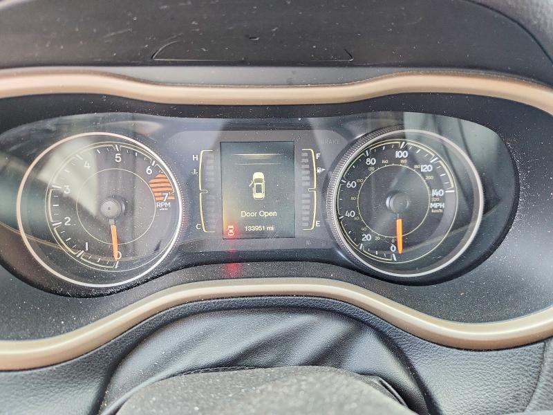 2017 Jeep Cherokee მანქანა იყიდება აუქციონზე, vin: 1C4PJLCB3HW640335, აუქციონის ნომერი: 58099386