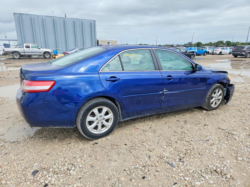 54847716 :رقم المزاد ، 4T1BF3EK1BU667783 vin ، 2011 Toyota Camry مزاد بيع
