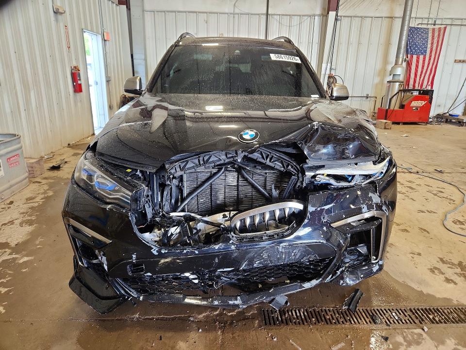 58615926 :رقم المزاد ، 5UXCX6C01L9B33388 vin ، 2020 Bmw X7 مزاد بيع