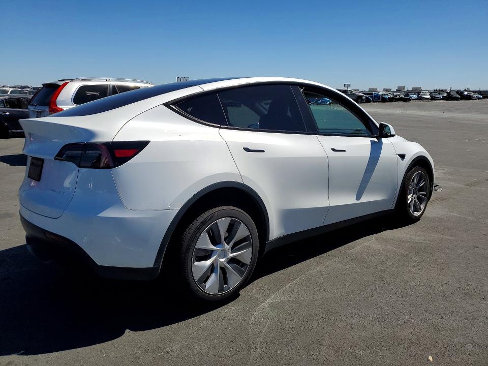2023 Tesla Model Y მანქანა იყიდება აუქციონზე, vin: 7SAYGDEE7PF872300, აუქციონის ნომერი: 56978196