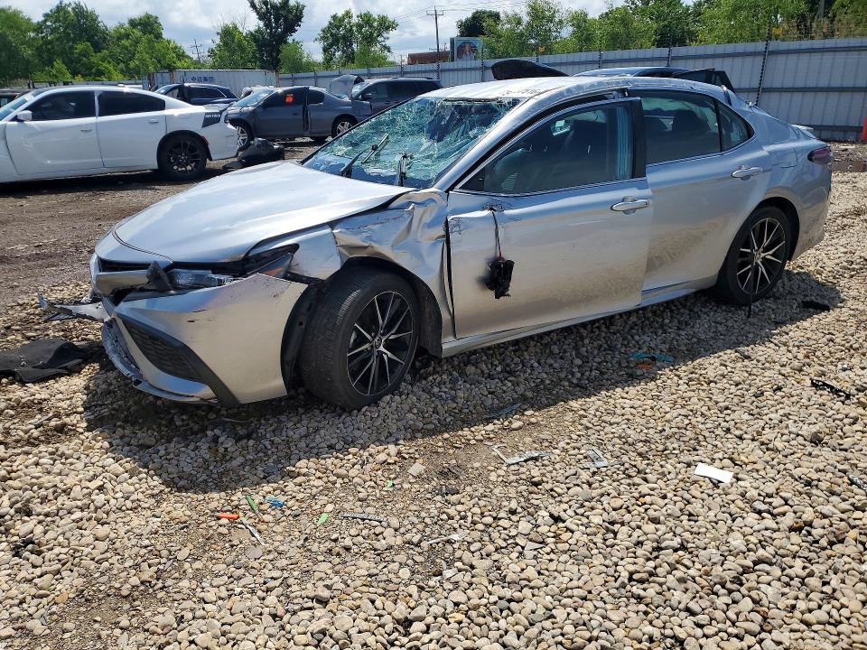 2021 Toyota Camry მანქანა იყიდება აუქციონზე, vin: 4T1G11AK2MU581884, აუქციონის ნომერი: 56887516