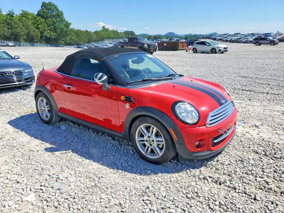 2015 Mini Cooper Roadster მანქანა იყიდება აუქციონზე, vin: WMWSY1C53FT626015, აუქციონის ნომერი: 57944416