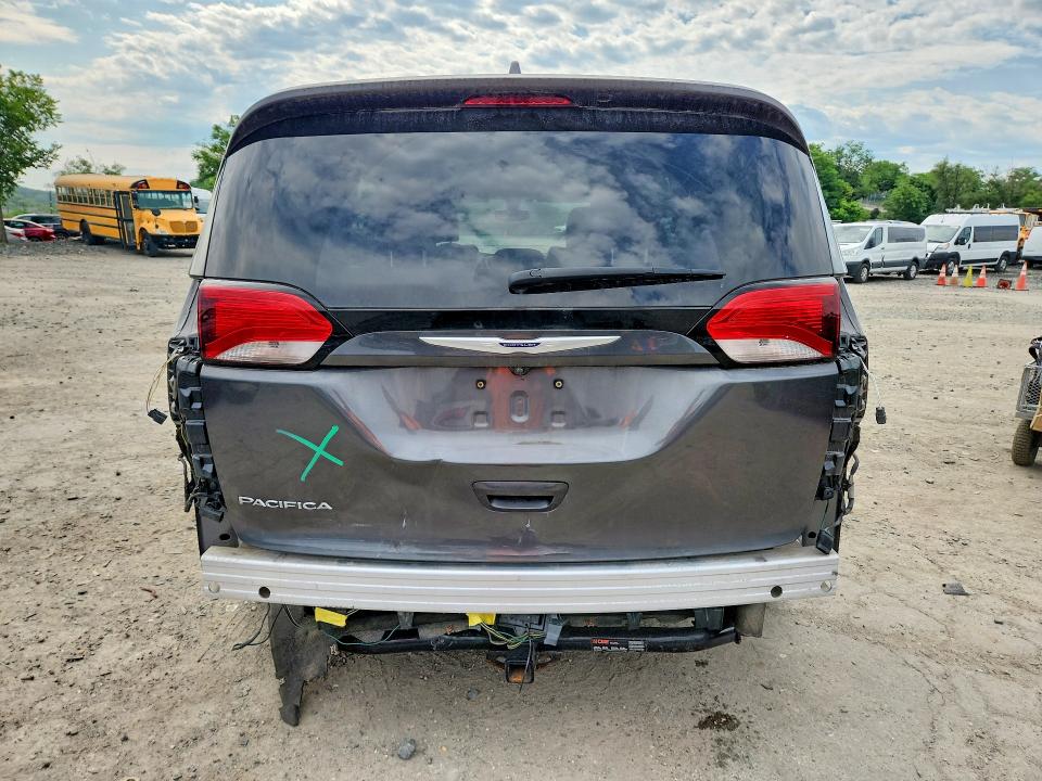 58698036 :رقم المزاد ، 2C4RC1BG4KR650375 vin ، 2019 Chrysler Pacifica مزاد بيع