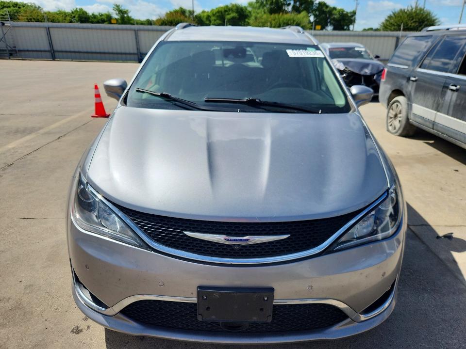 Продажа на аукционе авто 2018 Chrysler Pacifica, vin: 2C4RC1EG1JR350433, номер лота: 57019236