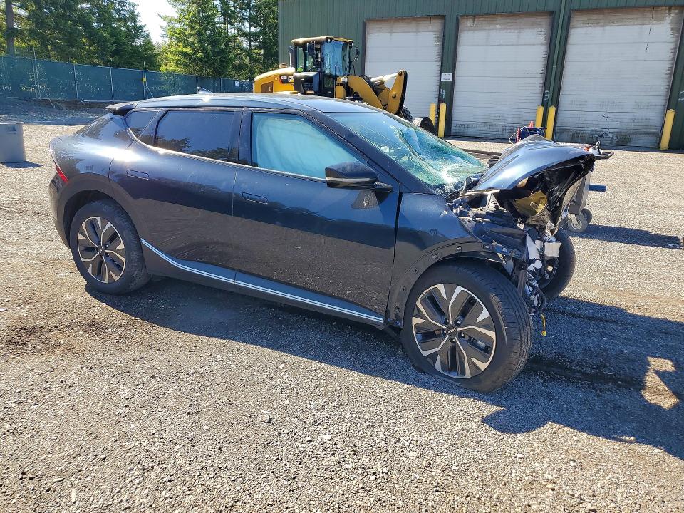 2024 Kia Ev6 მანქანა იყიდება აუქციონზე, vin: KNDC34LAXR5204143, აუქციონის ნომერი: 56343566