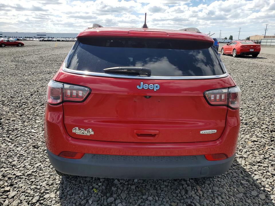 2018 Jeep Compass მანქანა იყიდება აუქციონზე, vin: 3C4NJDBB2JT239014, აუქციონის ნომერი: 56393346