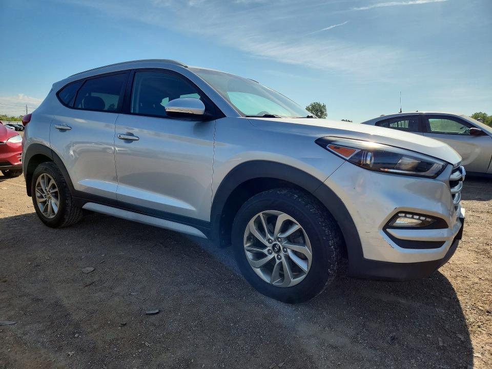 2017 Hyundai Tucson მანქანა იყიდება აუქციონზე, vin: KM8J3CA43HU529277, აუქციონის ნომერი: 52586186