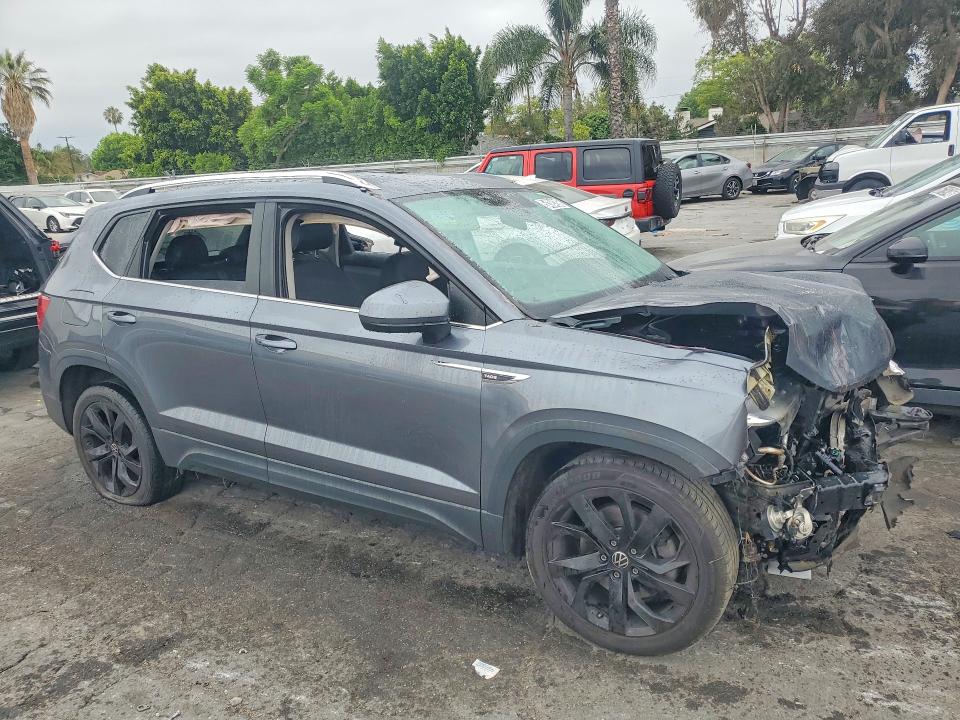 Продажа на аукционе авто 2022 Volkswagen Taos, vin: 3VVRX7B28NM066666, номер лота: 54394286