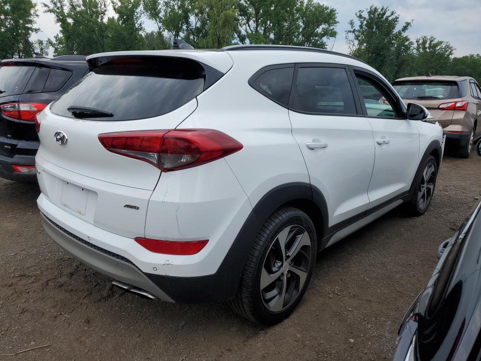 58962996 :رقم المزاد ، KM8J3CA23JU665882 vin ، 2018 Hyundai Tucson مزاد بيع