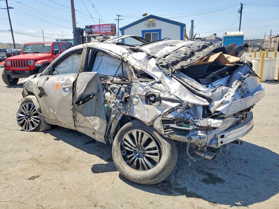 Продажа на аукционе авто 2022 Toyota Venza, vin: JTEAAAAH3NJ092018, номер лота: 57071166