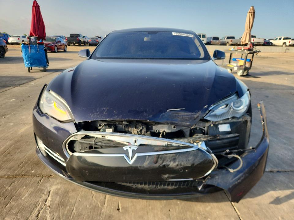 Aukcja sprzedaży 2013 Tesla Model S, vin: 5YJSA1DP2DFP27697, numer aukcji: 55084306