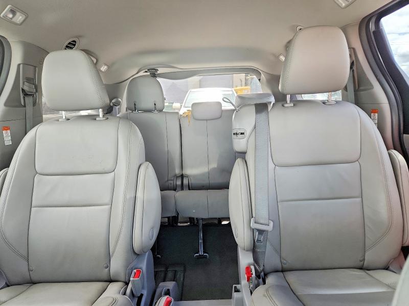Продажа на аукционе авто 2018 Toyota Sienna, vin: 5TDYZ3DC7JS944665, номер лота: 54873526