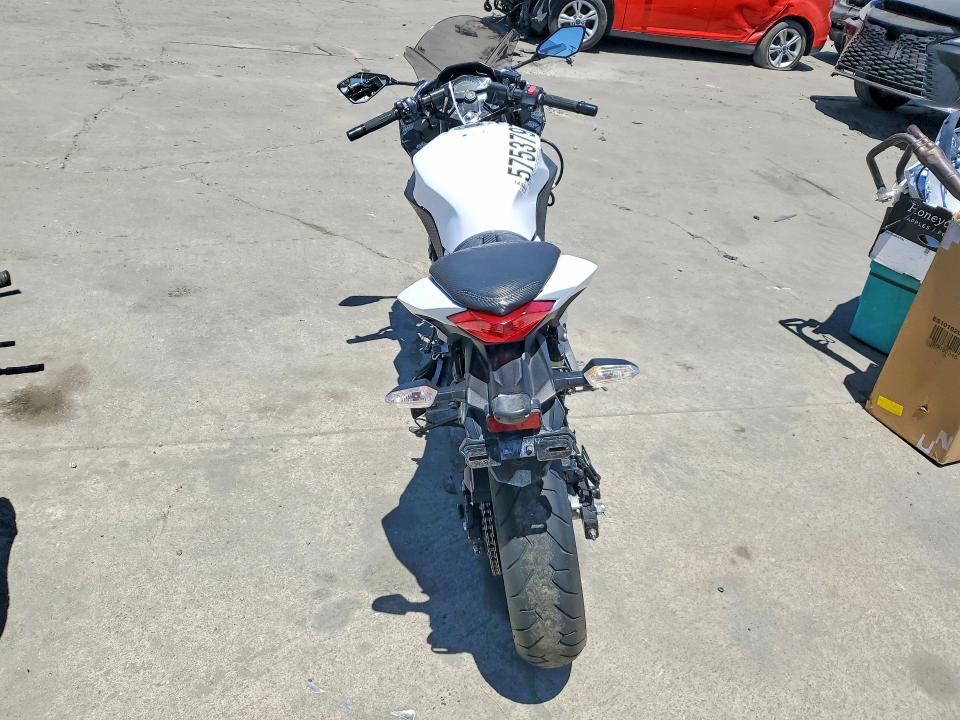 57537976 :رقم المزاد ، JKAEX8B17FDA21044 vin ، 2015 Kawasaki Ex300 مزاد بيع