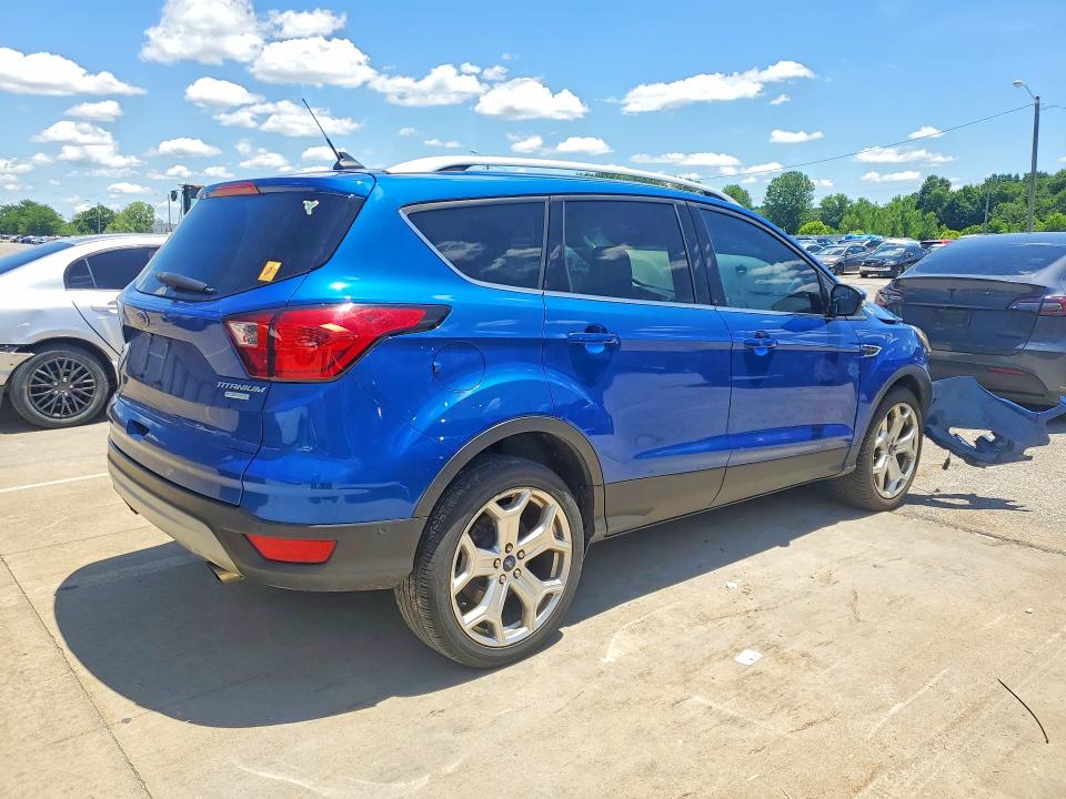 58136706 :رقم المزاد ، 1FMCU0J93KUA26436 vin ، 2019 Ford Escape مزاد بيع