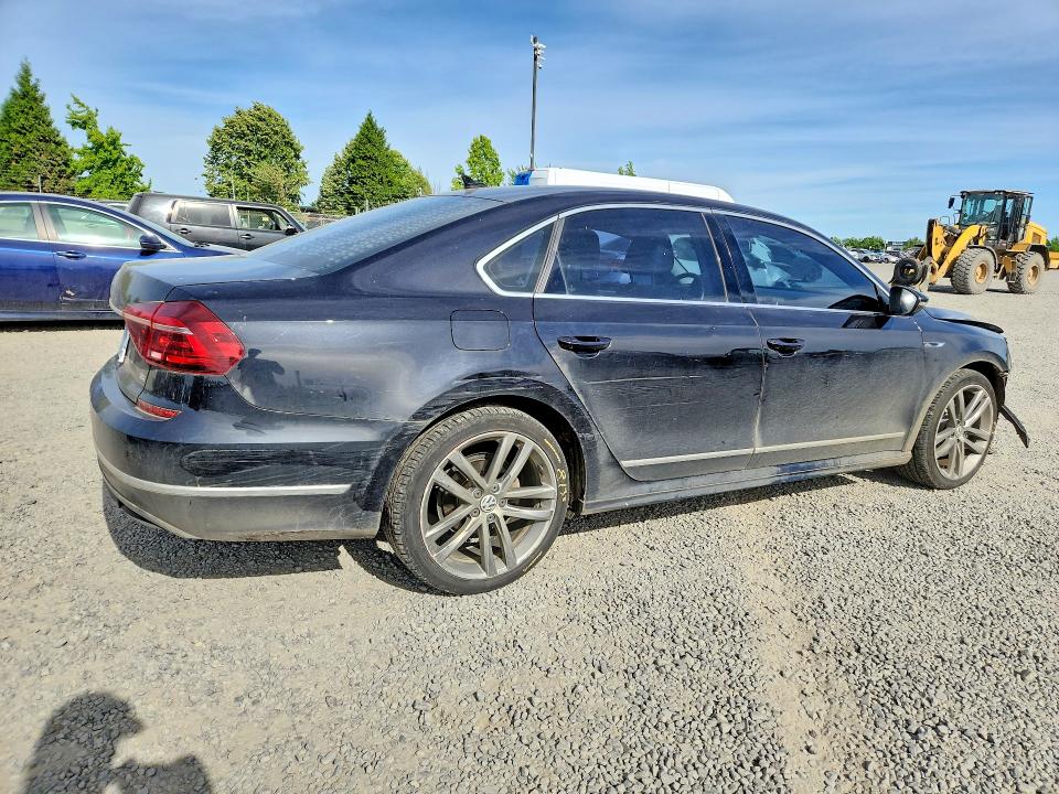 58021836 :رقم المزاد ، 1VWDT7A31HC036667 vin ، 2017 Volkswagen Passat مزاد بيع