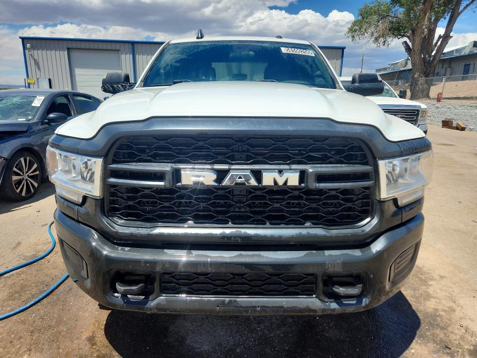 58590206 :رقم المزاد ، 3C6UR5HJ6NG342855 vin ، 2022 Ram 2500 مزاد بيع
