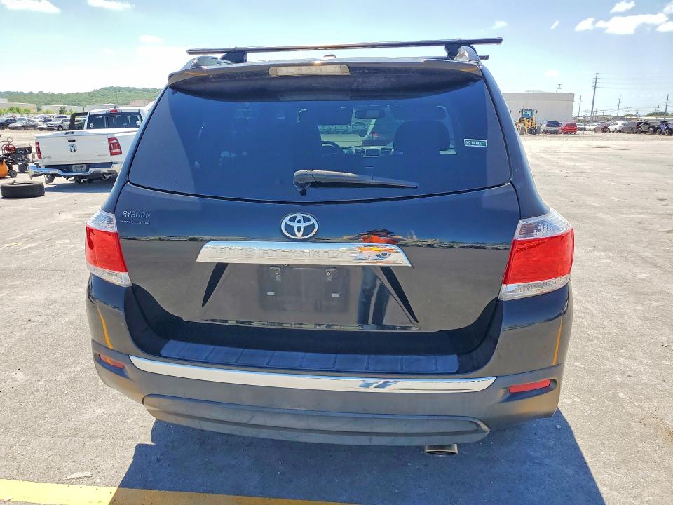 2013 Toyota Highlander მანქანა იყიდება აუქციონზე, vin: 5TDYK3EH5DS137838, აუქციონის ნომერი: 56762016
