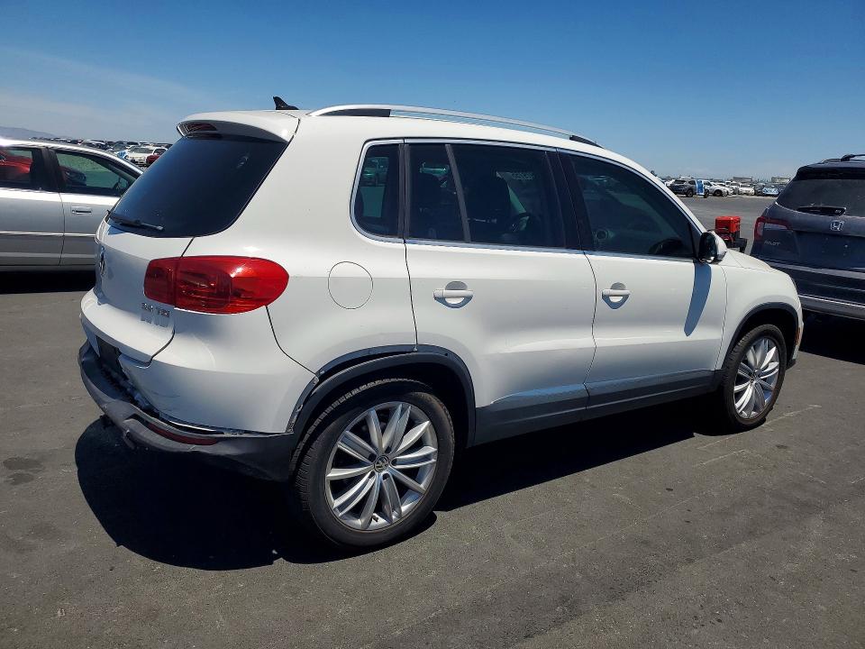 85979755 :رقم المزاد ، WVGAV7AX1CW518397 vin ، 2012 Volkswagen Tiguan مزاد بيع