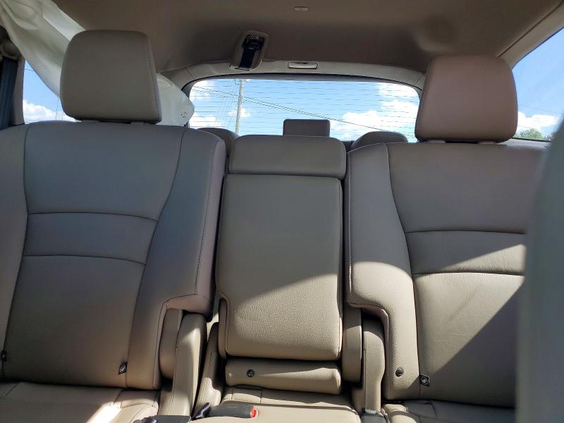 58714766 :رقم المزاد ، 5FNYF6H50JB023902 vin ، 2018 Honda Pilot مزاد بيع