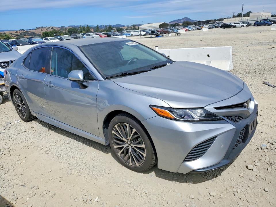 58844166 :رقم المزاد ، 4T1B11HK5KU844639 vin ، 2019 Toyota Camry مزاد بيع