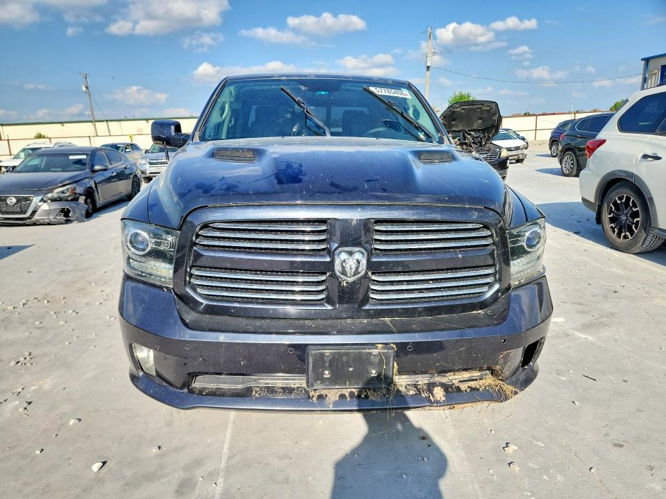 57785406 :رقم المزاد ، 1C6RR7MT3HS619399 vin ، 2017 Ram 1500 مزاد بيع