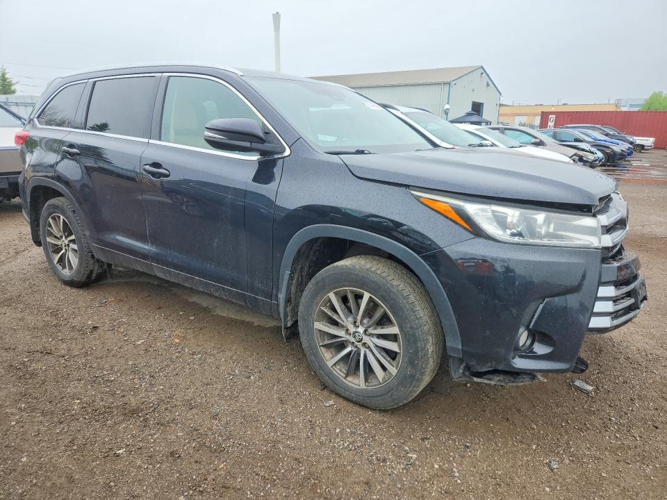 2017 Toyota Highlander მანქანა იყიდება აუქციონზე, vin: 5TDJZRFH6HS395175, აუქციონის ნომერი: 56746056