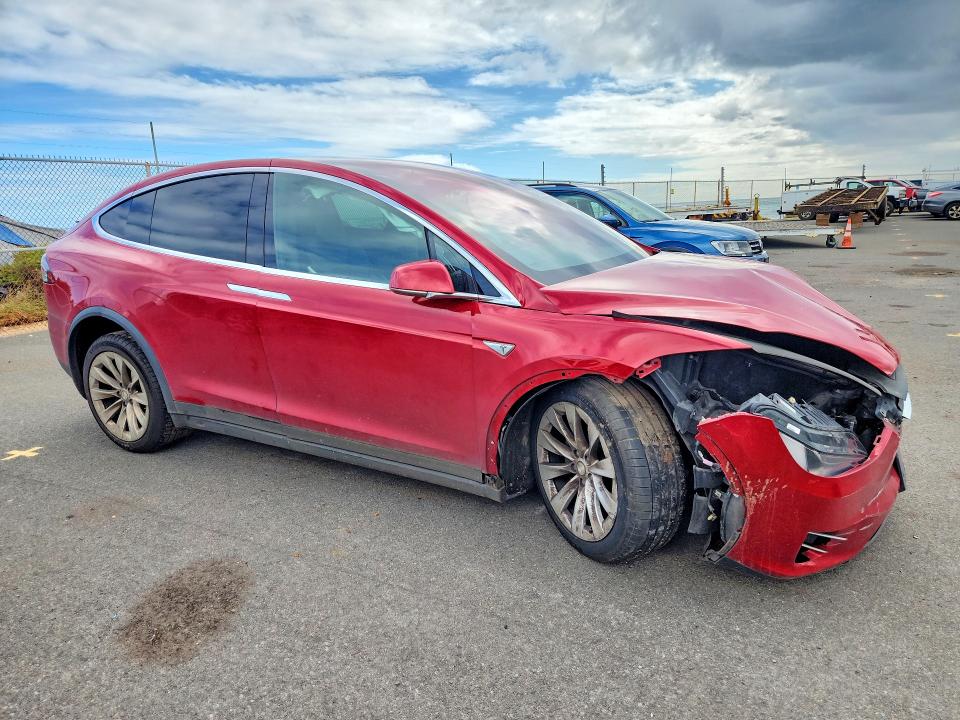 2016 Tesla Model X მანქანა იყიდება აუქციონზე, vin: 5YJXCBE24GF017634, აუქციონის ნომერი: 56185056