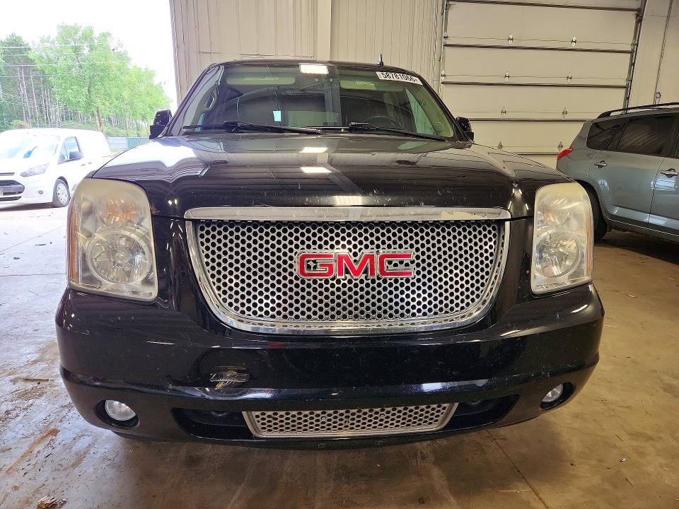58781066 :رقم المزاد ، 1GKS2MEF0CR104855 vin ، 2012 Gmc Yukon Xl مزاد بيع