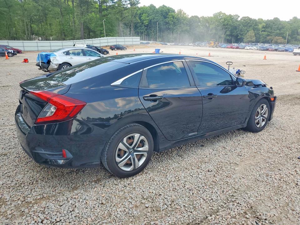 Продаж на аукціоні авто 2018 Honda Civic, vin: 2HGFC2F58JH531428, номер лоту: 58757346