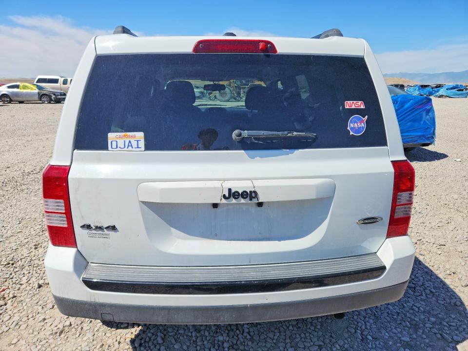 55710976 :رقم المزاد ، 1C4NJRBB9FD312700 vin ، 2015 Jeep Patriot مزاد بيع
