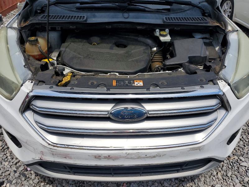 55576326 :رقم المزاد ، 1FMCU0G90HUB67223 vin ، 2017 Ford Escape مزاد بيع