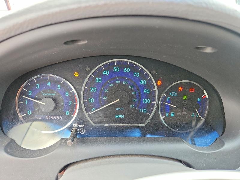 87429165 :رقم المزاد ، 5TDKK4CC2AS319334 vin ، 2010 Toyota Sienna مزاد بيع