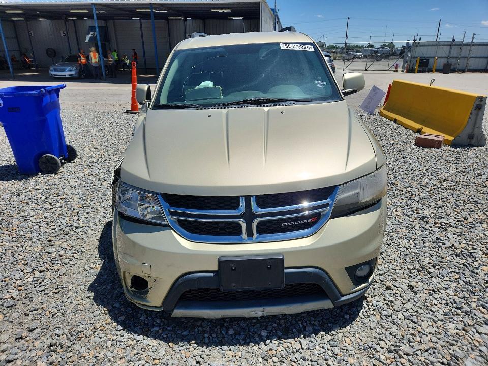 56495026 :رقم المزاد ، 3D4PH1FG1BT557011 vin ، 2011 Dodge Journey مزاد بيع