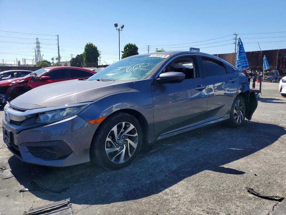 Aukcja sprzedaży 2018 Honda Civic, vin: 2HGFC2F74JH550060, numer aukcji: 57632576