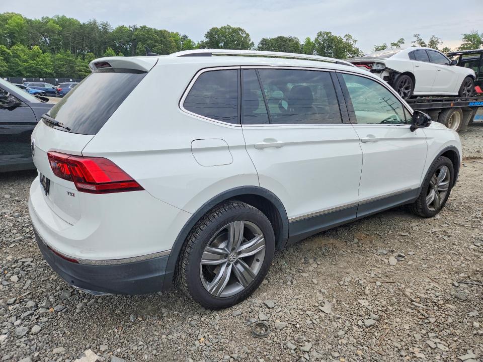 Продажа на аукционе авто 2018 Volkswagen Tiguan, vin: 3VV5B7AX8JM045126, номер лота: 57624556