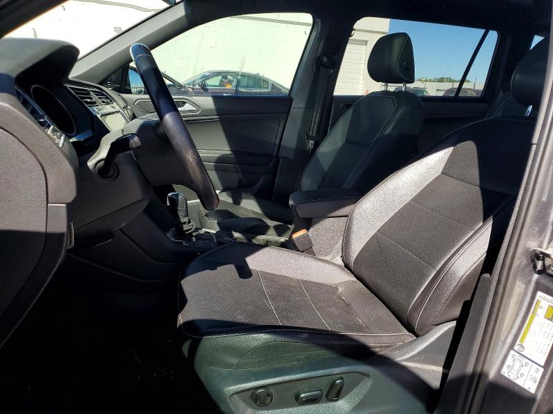 57208796 :رقم المزاد ، 3VV2B7AXXMM088955 vin ، 2021 Volkswagen Tiguan مزاد بيع